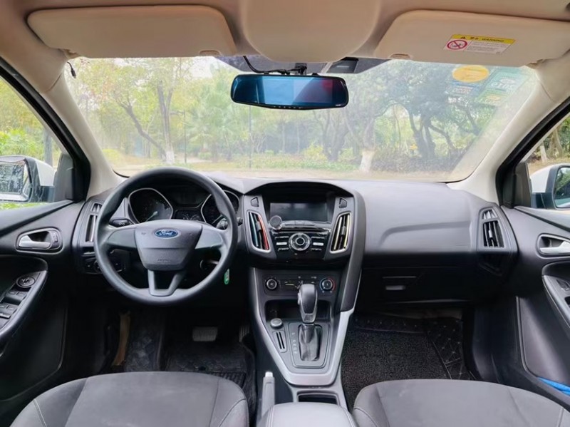 东莞17年福特福克斯7