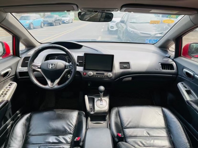 东莞11年本田思域5