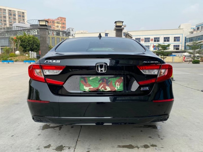 东莞21年本田雅阁1