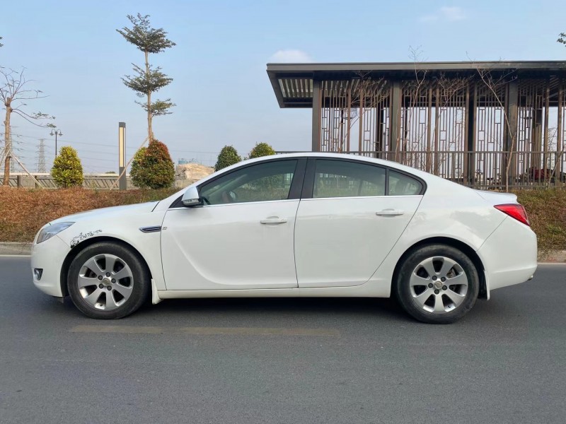 东莞12年别克君威4