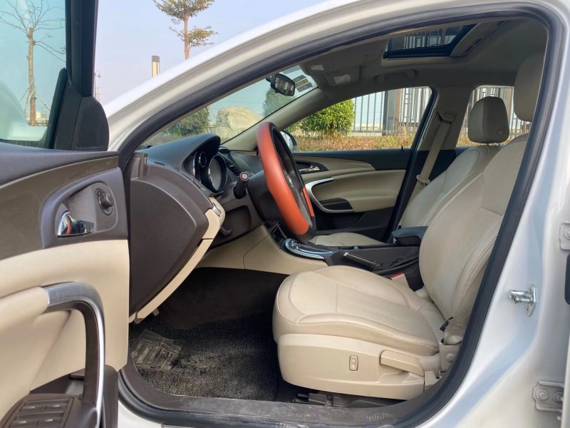 东莞12年别克君威8