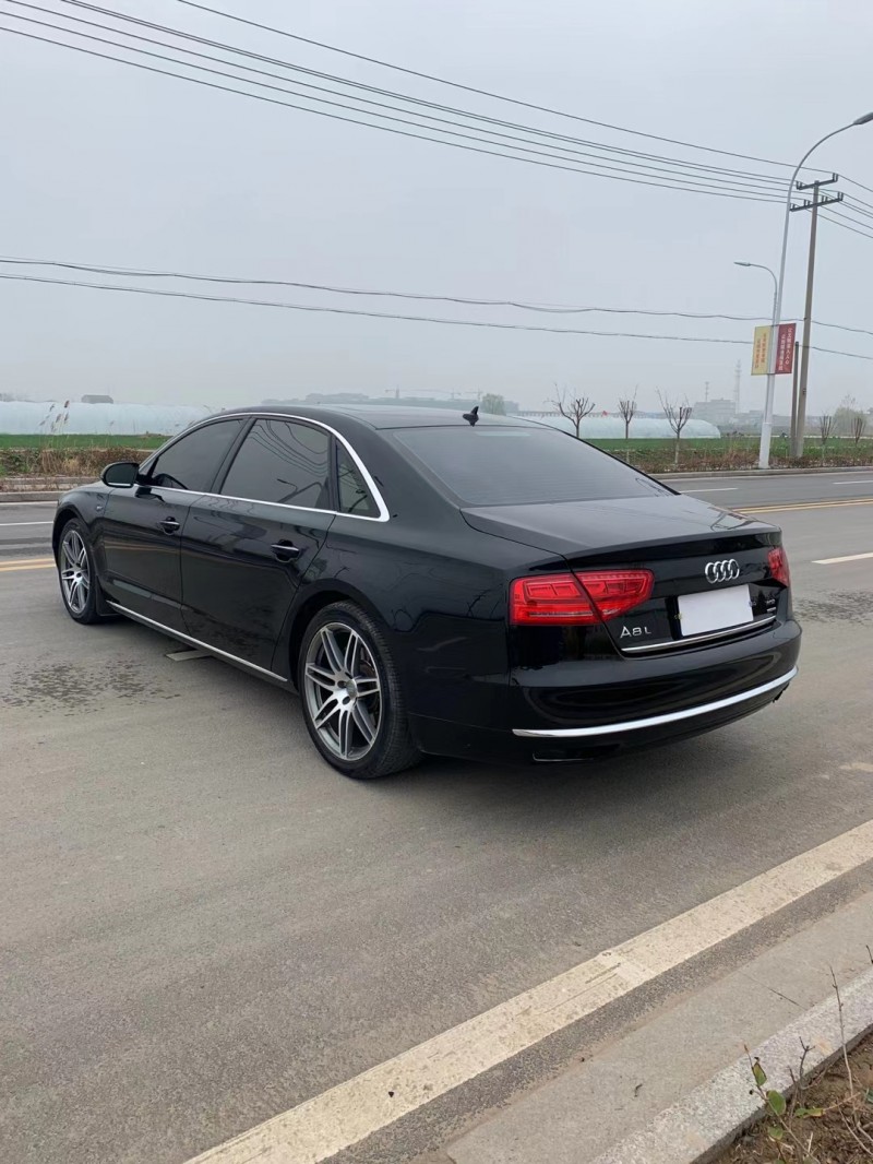 徐州13年奥迪A8L6