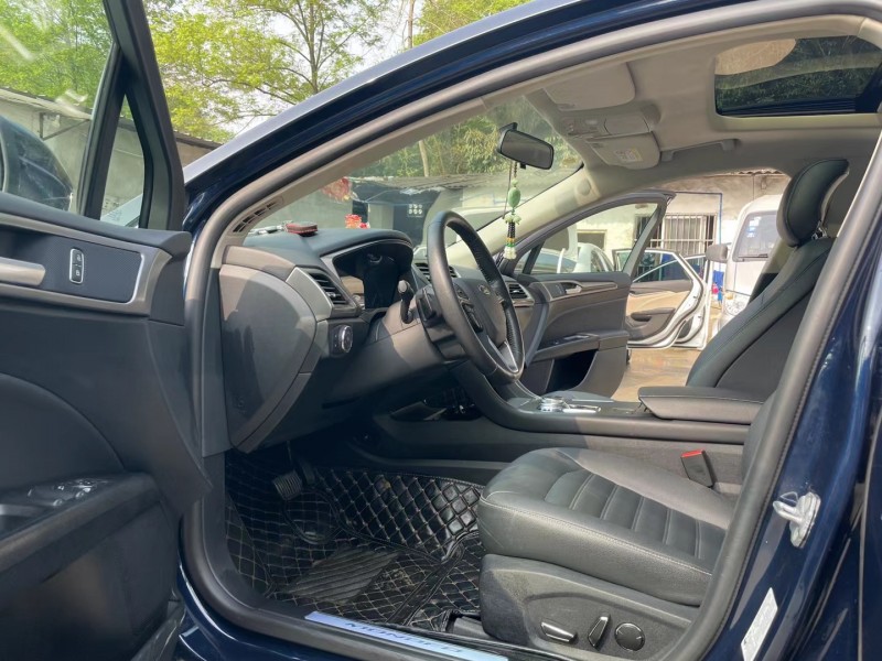 成都20年福特蒙迪欧7