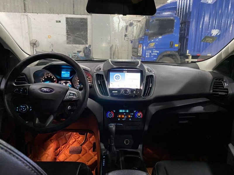 广州17年福特翼虎5