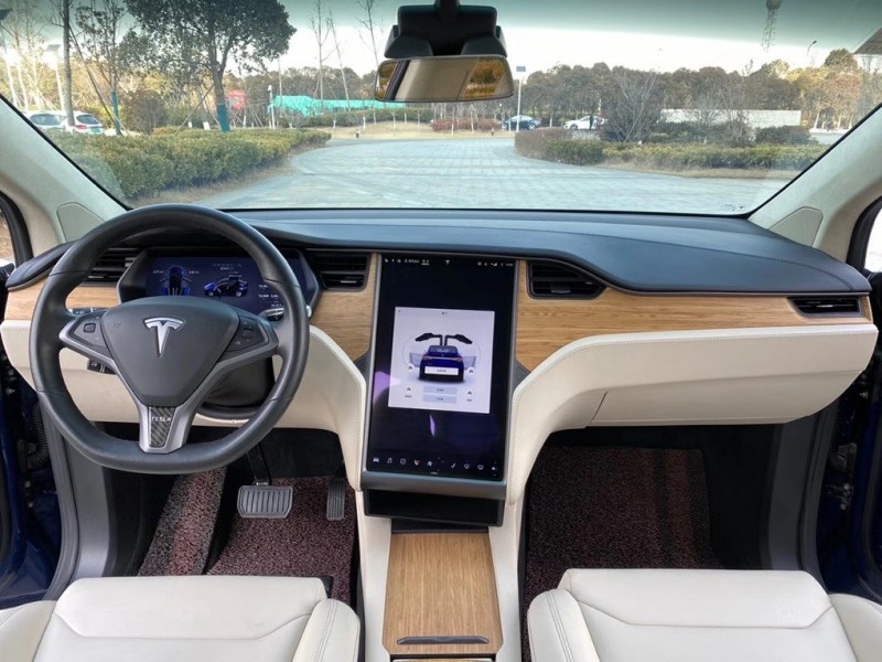 鹽城18年特斯拉MODEL X8