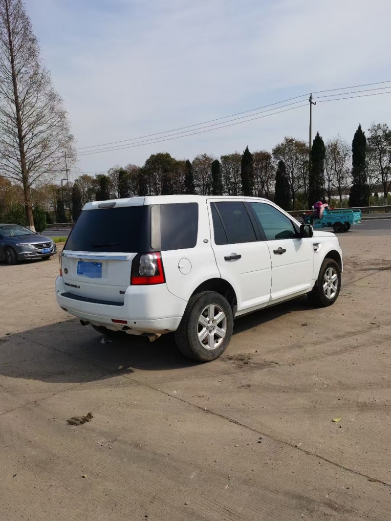 徐州12年路虎神行者4