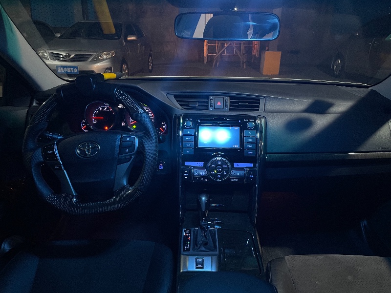 江门17年丰田锐志2