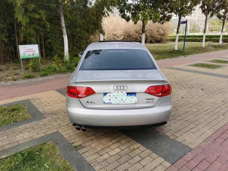 泰安12年奧迪A4L9