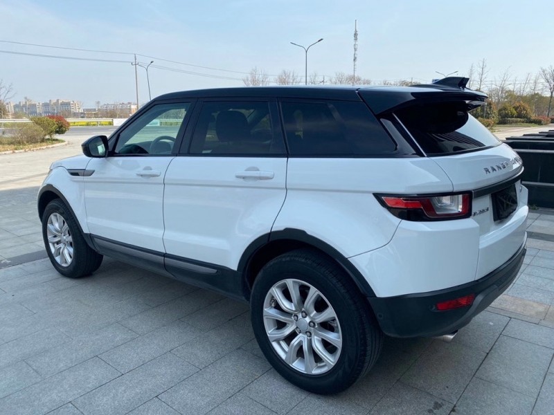 盐城19年路虎极光6