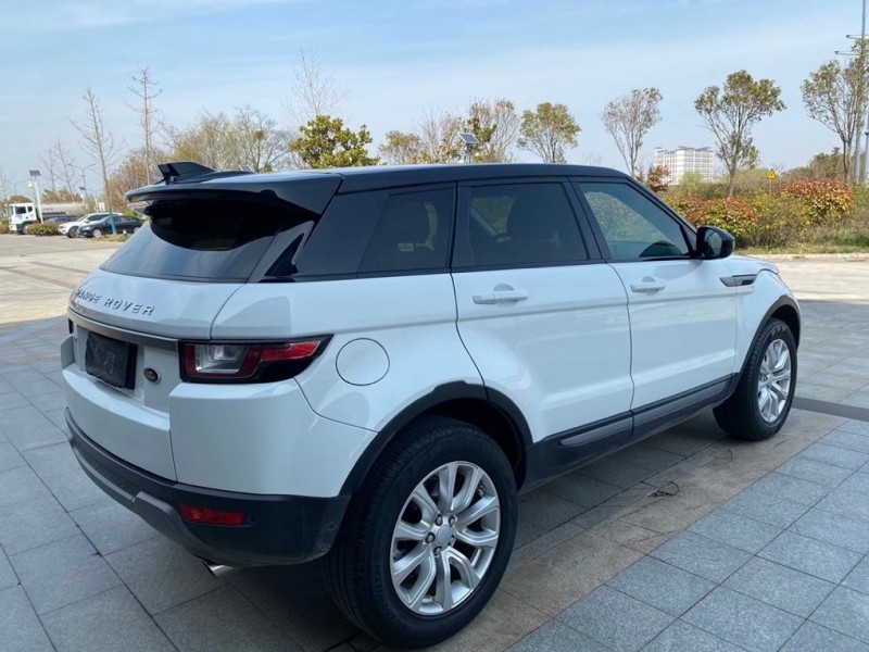 盐城19年路虎极光5