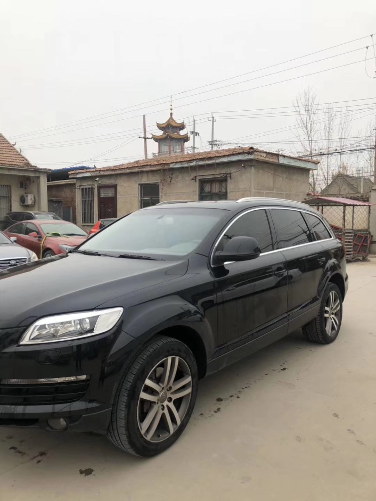泰安09年奧迪Q73