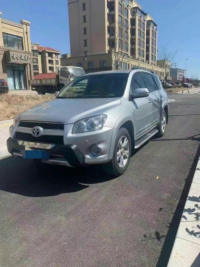 烟台12年丰田RAV42