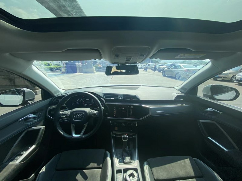 广州20年奥迪Q34