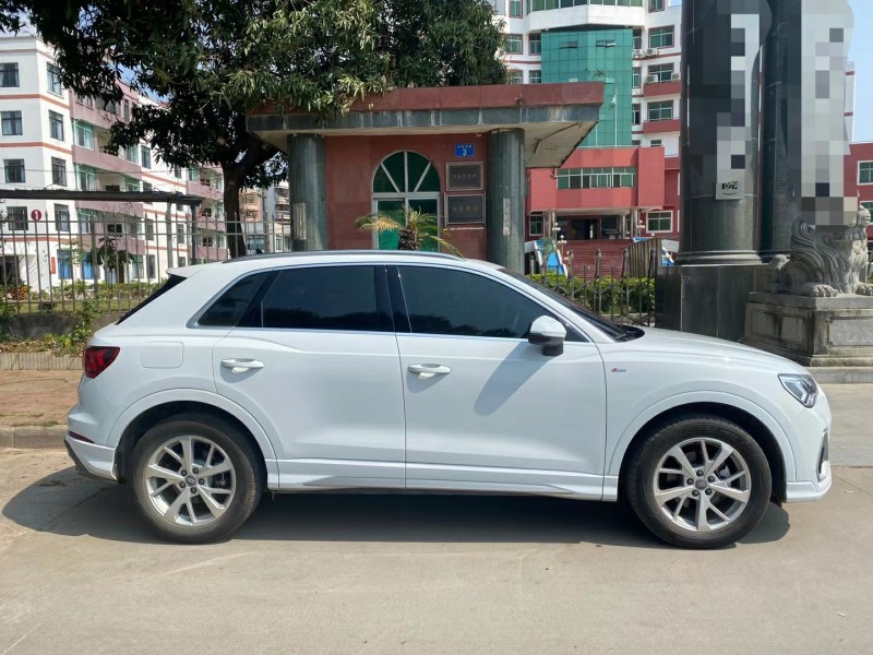 广州20年奥迪Q36