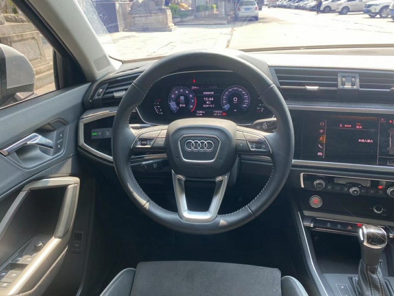 广州20年奥迪Q37