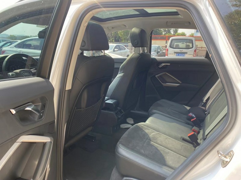 广州20年奥迪Q39