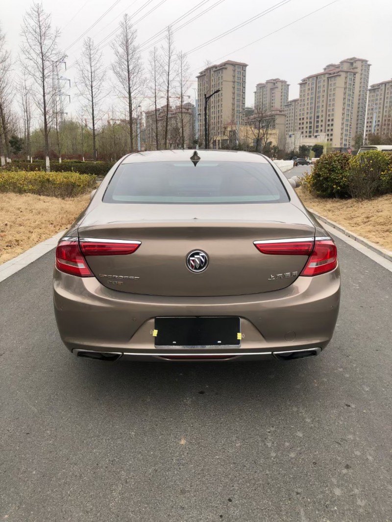 徐州16年别克君越7