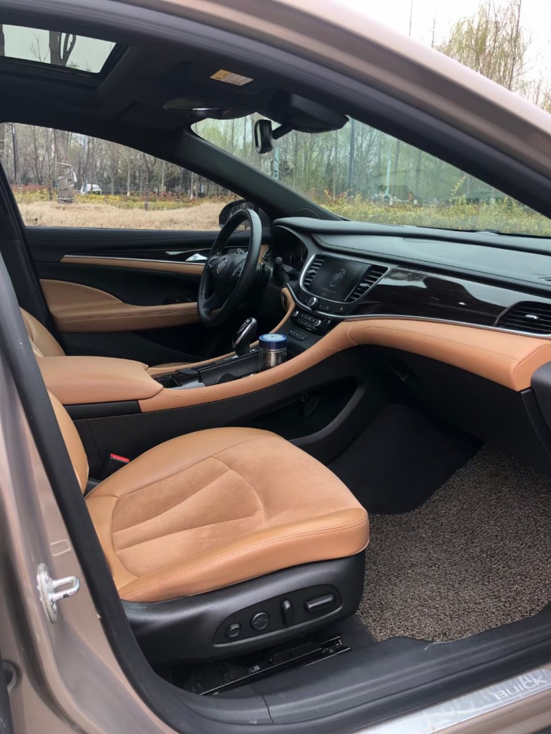 徐州16年别克君越8