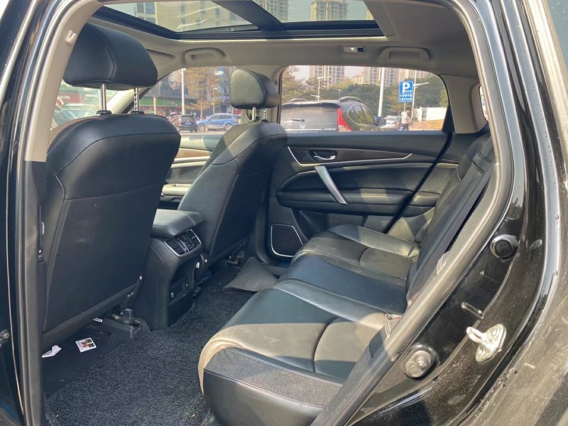 广州17年本田冠道4