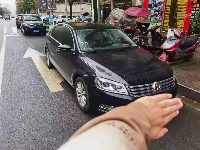 重庆13年大众迈腾2