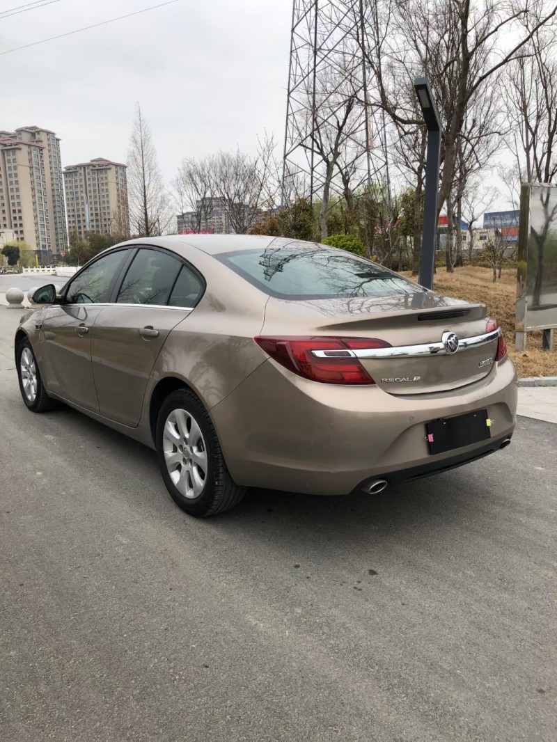 徐州15年别克君威5