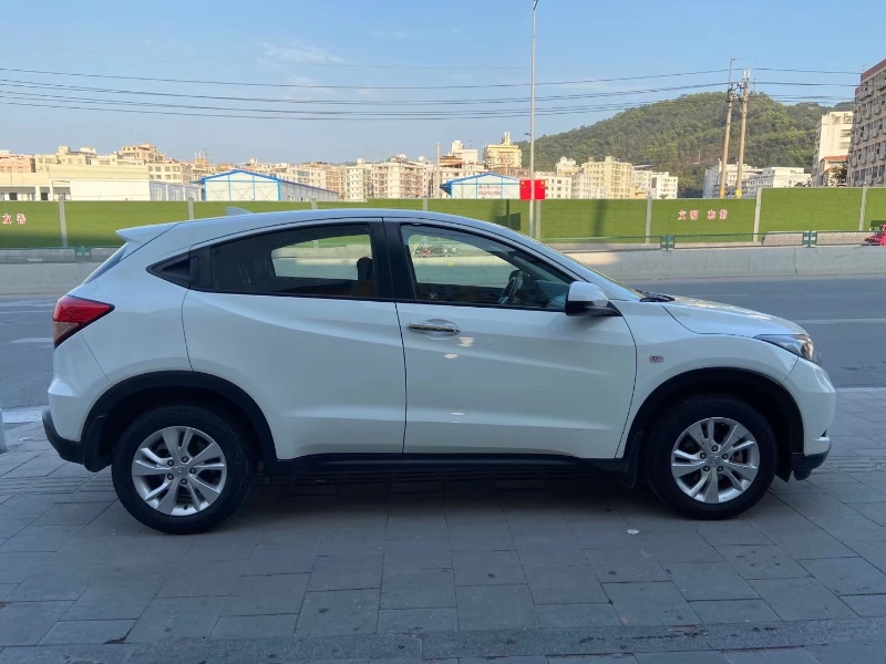 广州16年本田缤智5