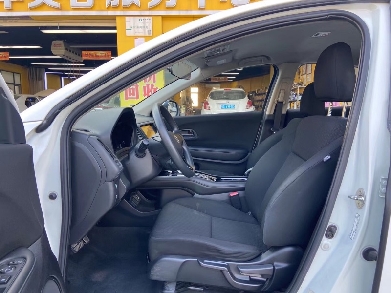 广州16年本田缤智1