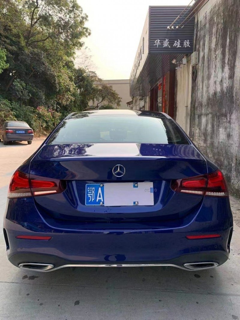 江门20年奔驰A8