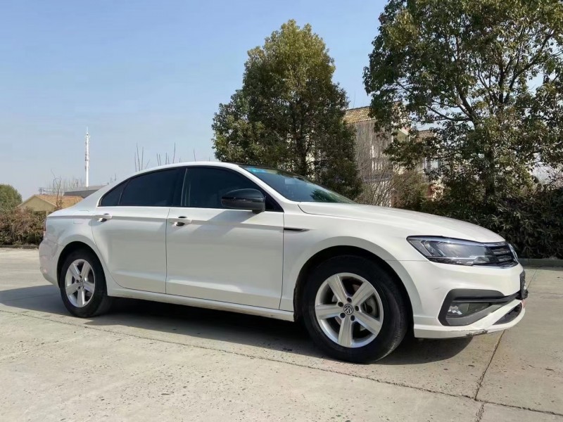 成都19年大众凌渡3