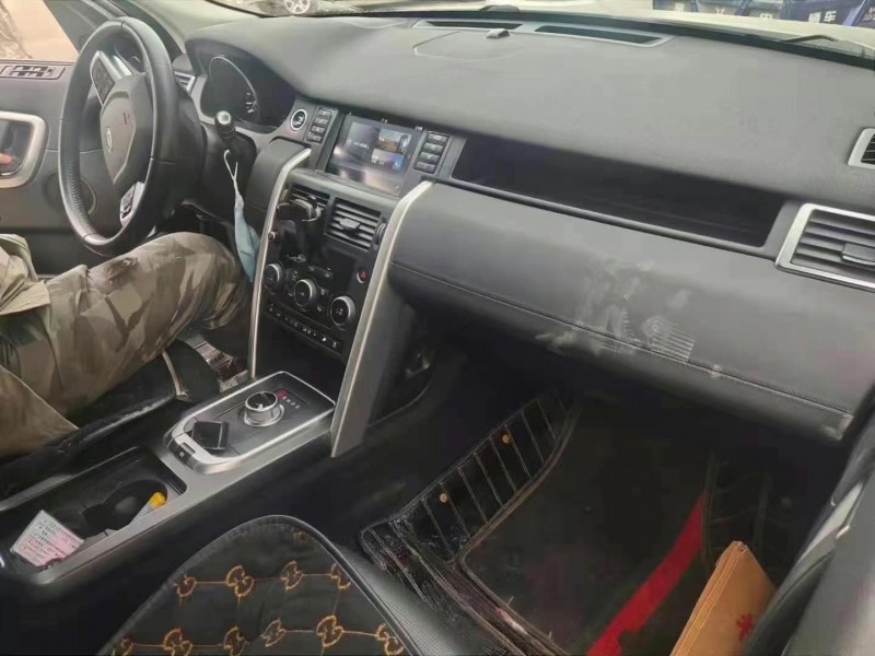 济宁17年路虎发现神行4