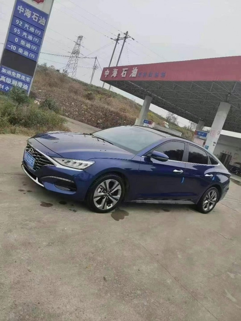 宜昌19年現代菲斯塔2