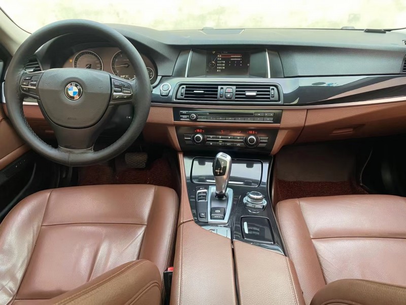 保定15年宝马5系4