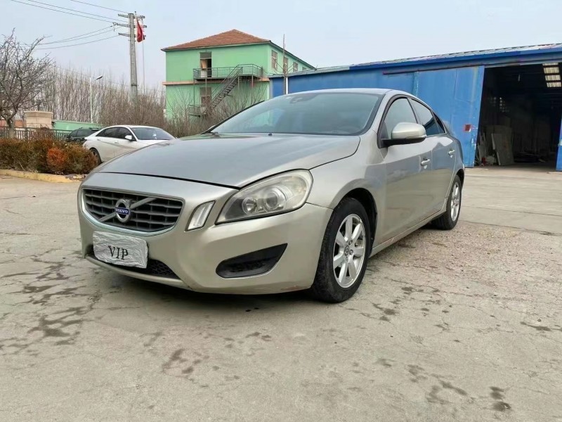 青岛11年沃尔沃S60L2