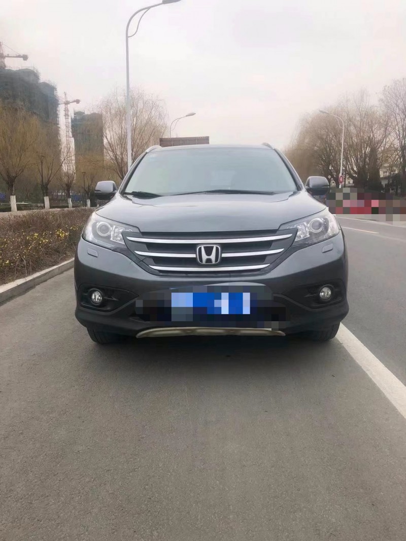 青岛12年本田CR-V1