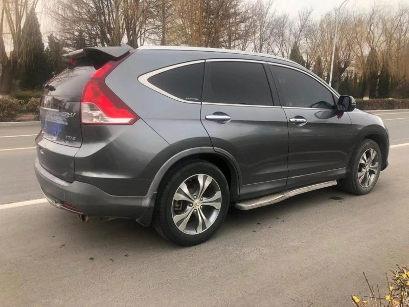 青岛12年本田CR-V7