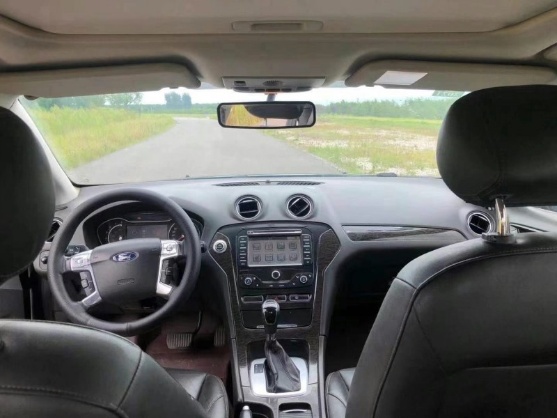 青岛12年福特蒙迪欧6