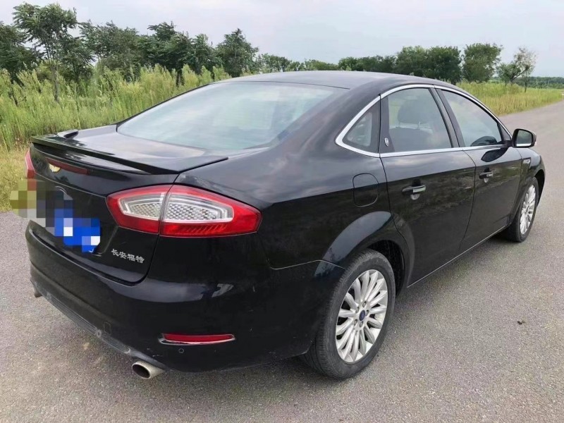 青岛12年福特蒙迪欧7