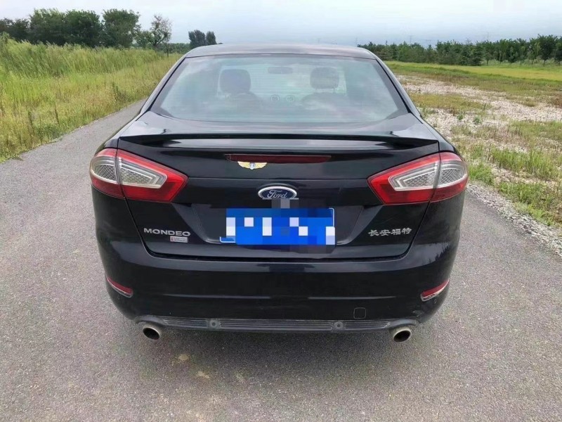 青岛12年福特蒙迪欧9