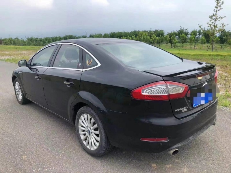 青岛12年福特蒙迪欧8