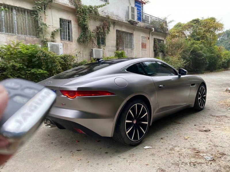 中山15年捷豹F-Type9