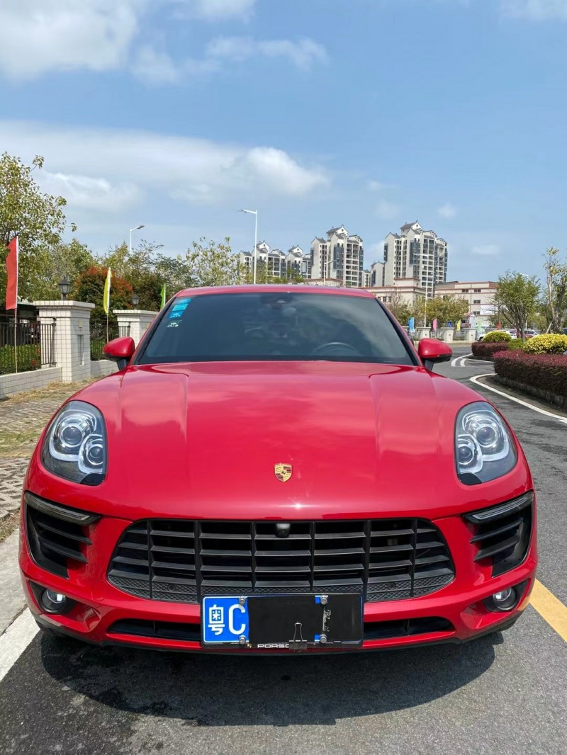 中山17年保时捷Macan1