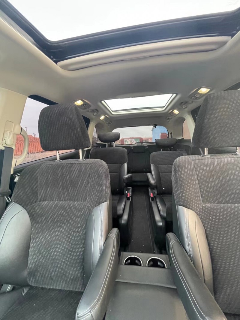 烟台19年本田艾力绅5