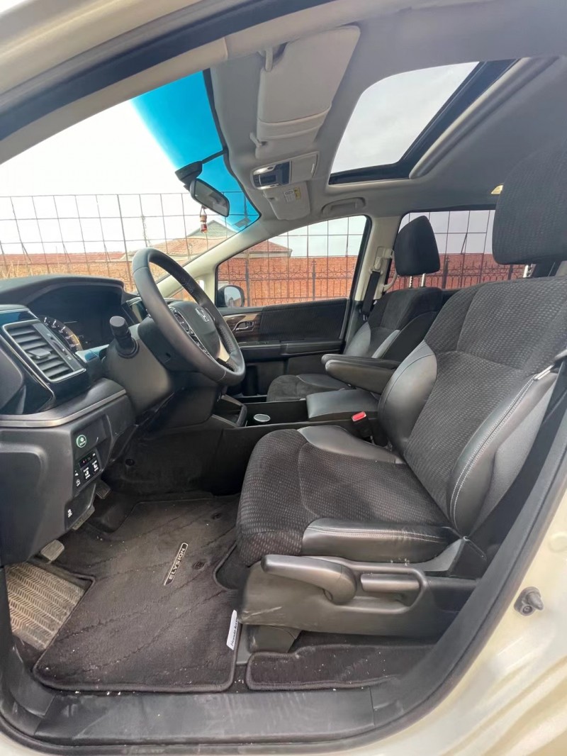 烟台19年本田艾力绅4