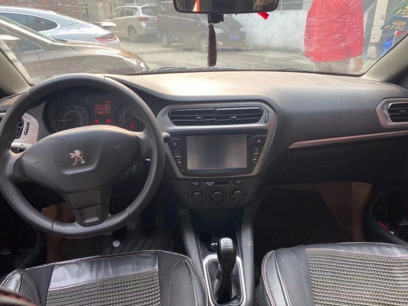 成都15年标致3015