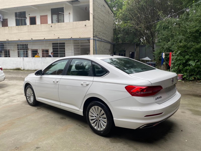 成都20年大众朗逸7