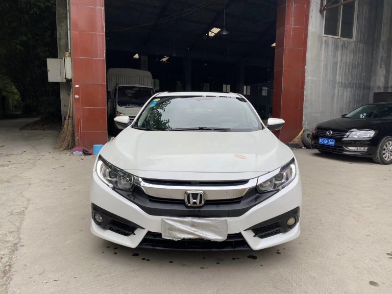 成都17年本田思域8