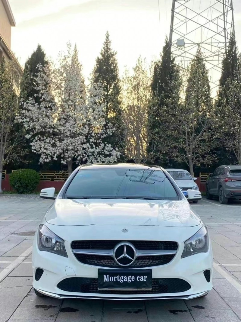 徐州18年奔驰CLA9
