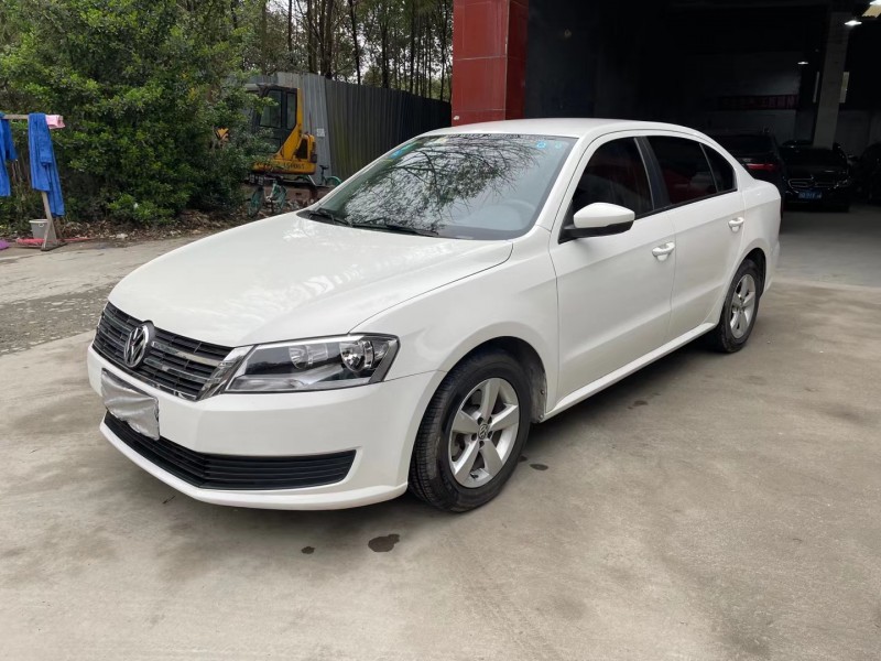 成都17年大众朗逸3