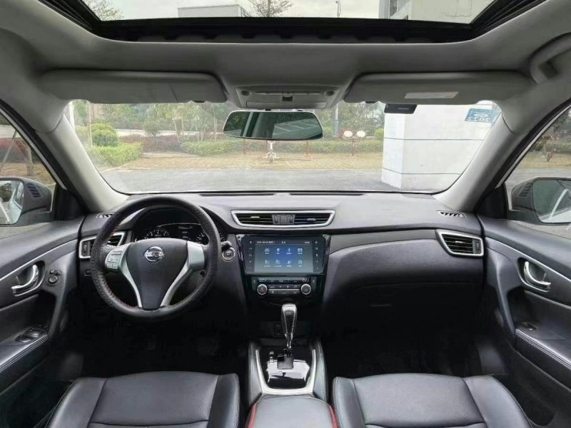杭州14年日產奇駿4