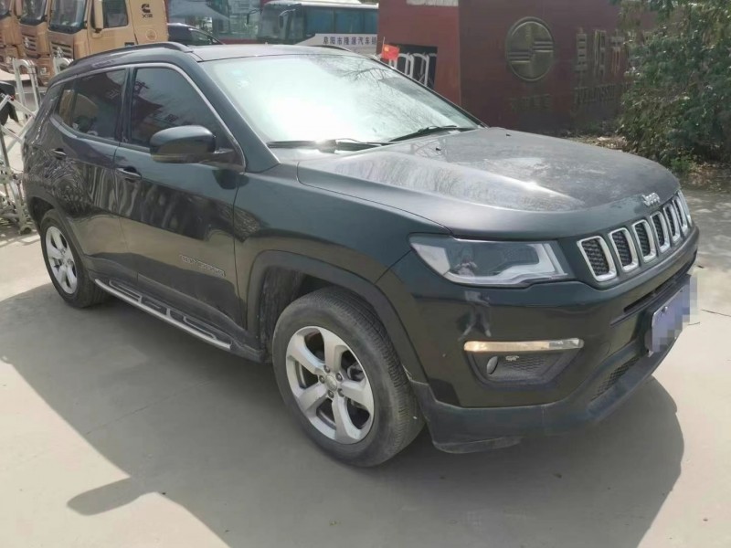 阜陽17年Jeep指南者3